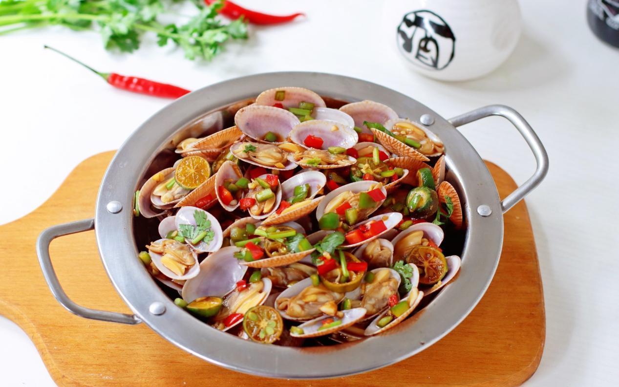 冬至过后不出门也能吃大餐，做法简单，香辣可口，鲜香开胃又下饭