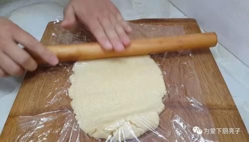 我家面粉就爱这样吃,加2个鸡蛋,焦脆香酥不油腻,吃过就念念不忘