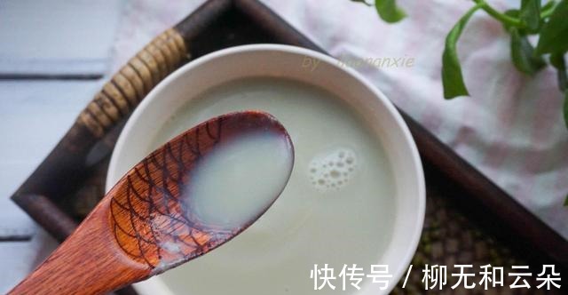 牛奶|入秋后,多给家人喝这汤,比牛奶好喝比豆浆营养,去火润燥效果好!