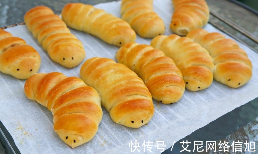 黑芝麻|【野炊】超萌的蜜豆夹心毛毛虫面包