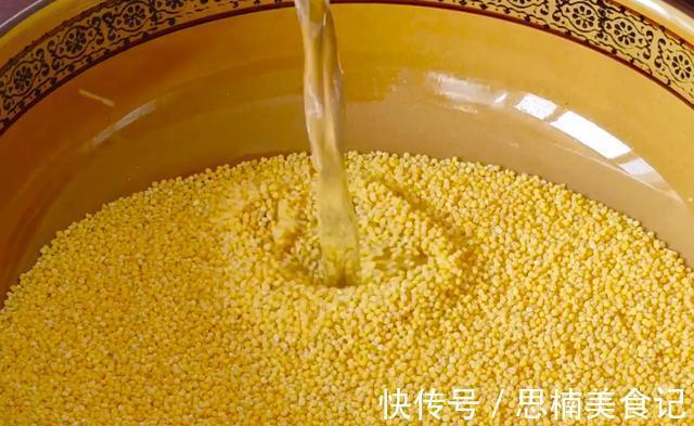 小米|秋天多吃小米，加1根胡萝卜，不用一滴水一滴油，好吃健脾又养胃