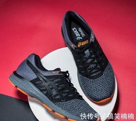亚瑟士 目前性价比超高的3款跑鞋,软弹缓震,入门级首选!