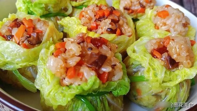 香菜梗|年夜饭用白菜做一个白菜福袋,寓意好还好吃,新年里讨一个好彩头