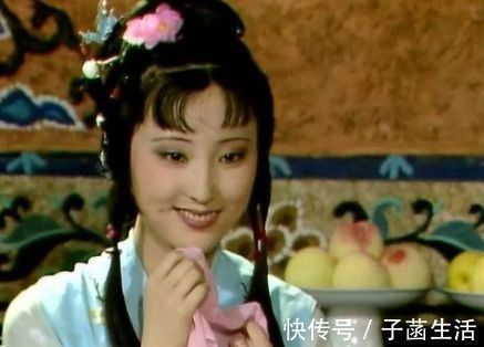 王夫人#林黛玉初进荣国府,两位舅舅像商量好了一样,为何都避而不见