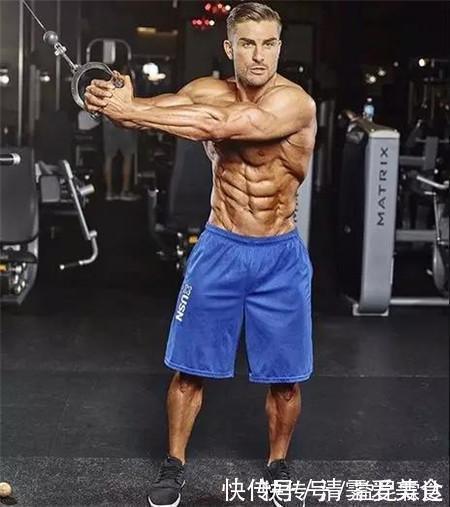 脂肪细胞|泰国网红抽脂整出8块腹肌!告诉你抽脂多危险!带你科学练腹肌