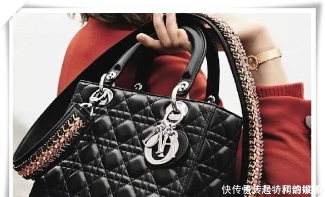 戴安娜|戴妃包:由戴安娜王妃一手带火,至今仍是经典,人人都爱拎