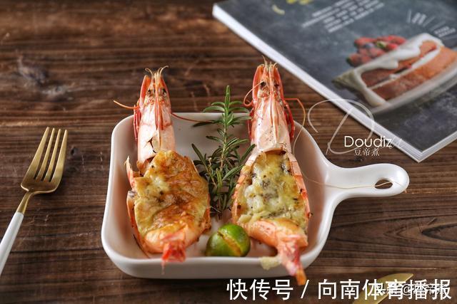 水煮|大虾最好吃的做法之一,不用水煮不用炸,加入此食材好吃到味蕾爆