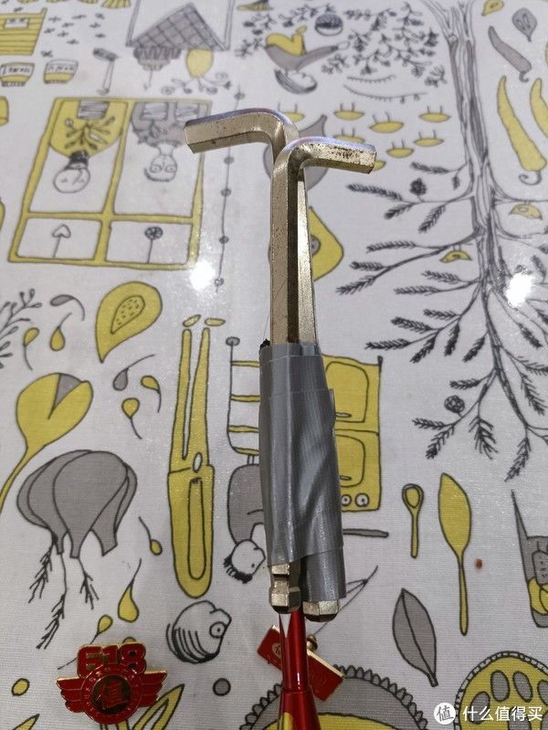 高远球|几乎零成本DIY一支羽毛球力量练习器,完美还原握感,真香。你也可以的,