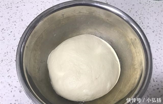 教你做玉米油老面包,发酵时冷藏3个小时,更松软香甜