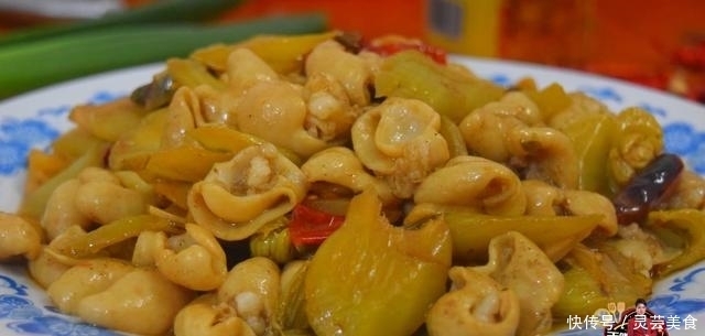酸菜炒大肠最好吃的做法,简单美味又下饭,看看你喜欢吃不?
