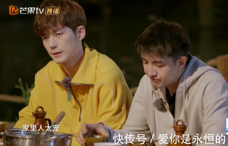 家人太宠溺甜馨,贾乃亮无奈对女儿严厉孩子最怕我