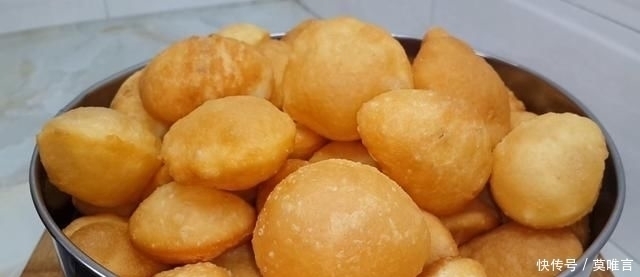 我家面粉从不蒸包子,这样做比油条馒头都简单,一次做九个不够吃