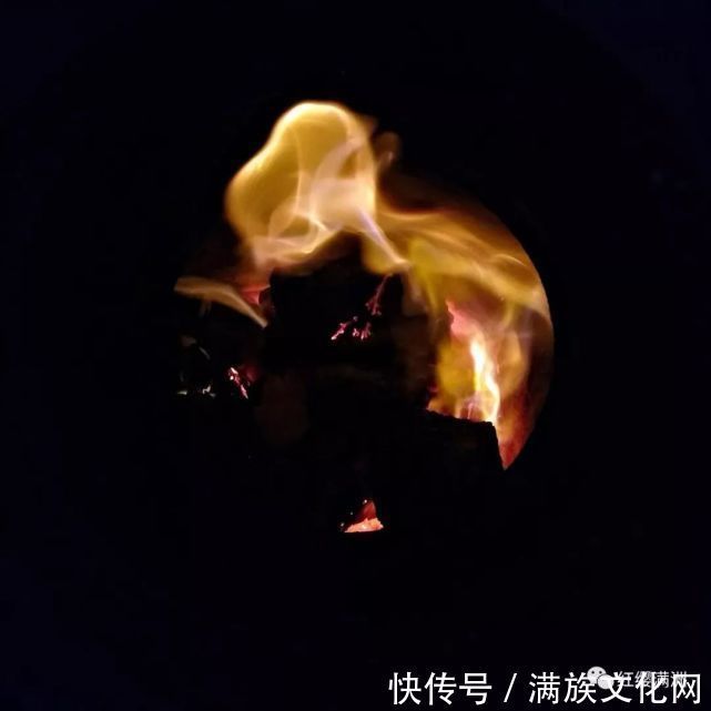 满族|满族老人讲述满族人家过年习俗