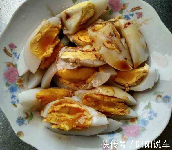 鹅蛋|女性在孕阶段可以多买4种东西吃,能减轻孕吐,还能促进胎儿发育