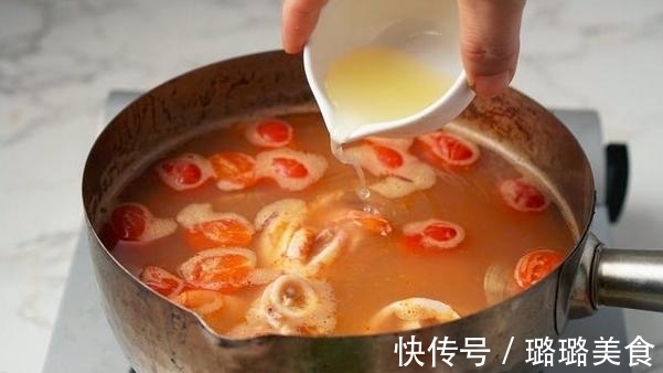 泰式海鲜酸辣汤|10分钟搞定泰式海鲜酸辣汤,清爽又开胃,还够鲜