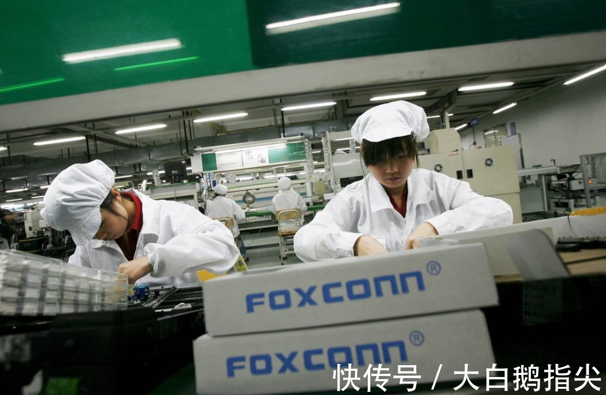 富士康|这下啪啪打脸了!在印度混不下去的富士康,又灰溜溜地回到中国
