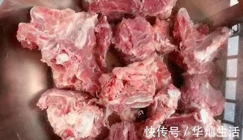 羊肉|天冷进补，不吃排骨也要多吃它，加一物熬一熬，汤白肉鲜，真滋补