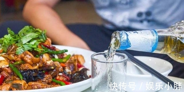 下酒菜|喝酒超“硬”的5道下酒菜,个个都很经典,少一样老酒鬼都喝不嗨