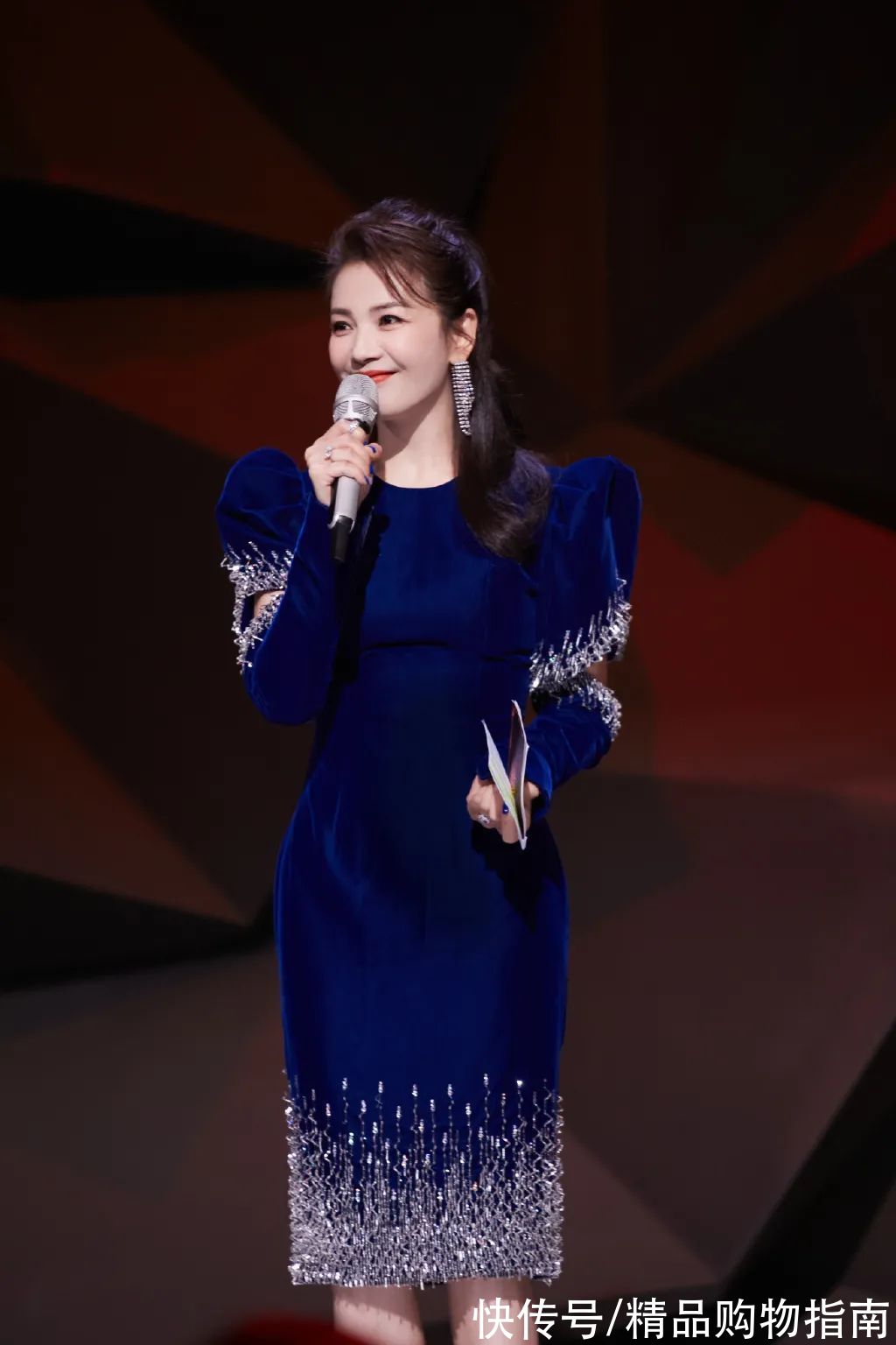 c港风复兴，大女主必须有一对大垫肩