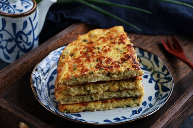 红萝卜|这种蔬菜做早餐饼最好了,又软又香又好吃,每次都要连着吃好几天