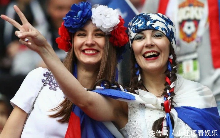 俄罗斯人名里的斯基与夫,都是什么意思