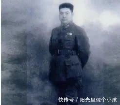 牺牲|唯一拼刺刀牺牲的中将军长,殉国后举国震动,墓前近70年没有立碑