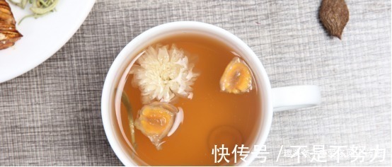 泡水|蒲公英根的功效有哪些经常泡水喝对肝脏是真的好！