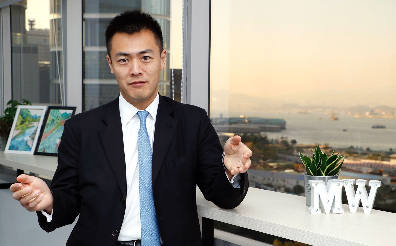 wendy|穷小子上《非诚勿扰》,被灭22盏灯,孟非知道他父亲是谁吗