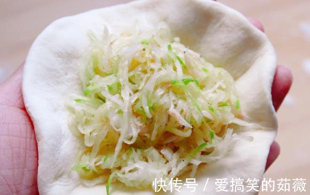 萝卜丝|秋冬季节的宝,吃它正当时,营养赛人参,加虾皮烙成饼,馋得不行