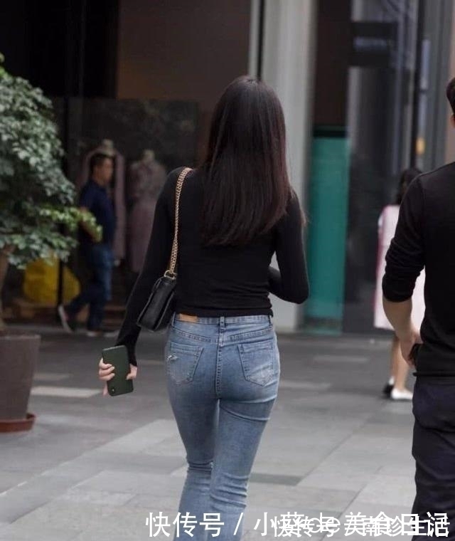 牛仔裤|舒适不紧绷的牛仔裤，尽显都市女性的风采