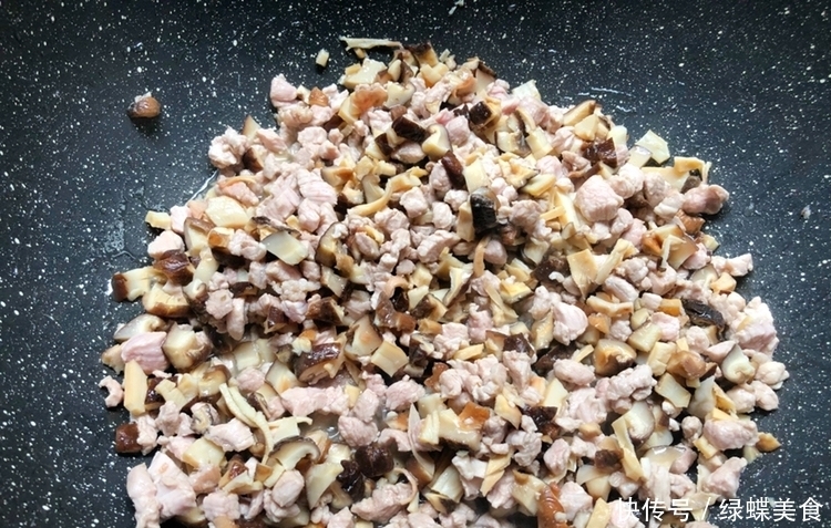 喜欢|这菜孩子要多吃,保护视力,米饭加它一起蒸超级香,孩子很喜欢