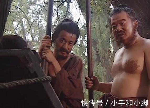 高衙内！水浒传：董超和薛霸死于同一个错误，活该