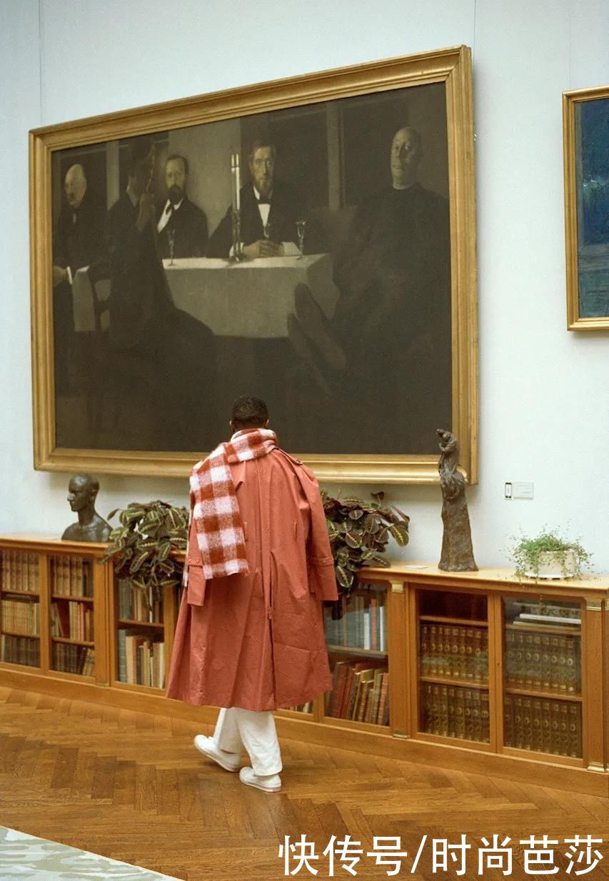  围巾|会挑围巾的女孩，衣Q不会太低，比如Jennie