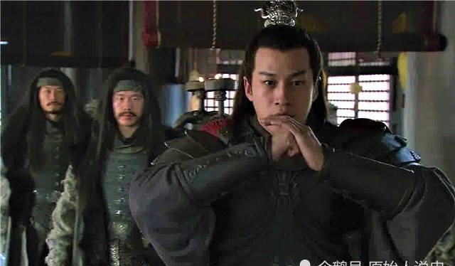 吕布|《三国演义》中,吕布堪称天下第一,后来却为何连张飞都打不赢?