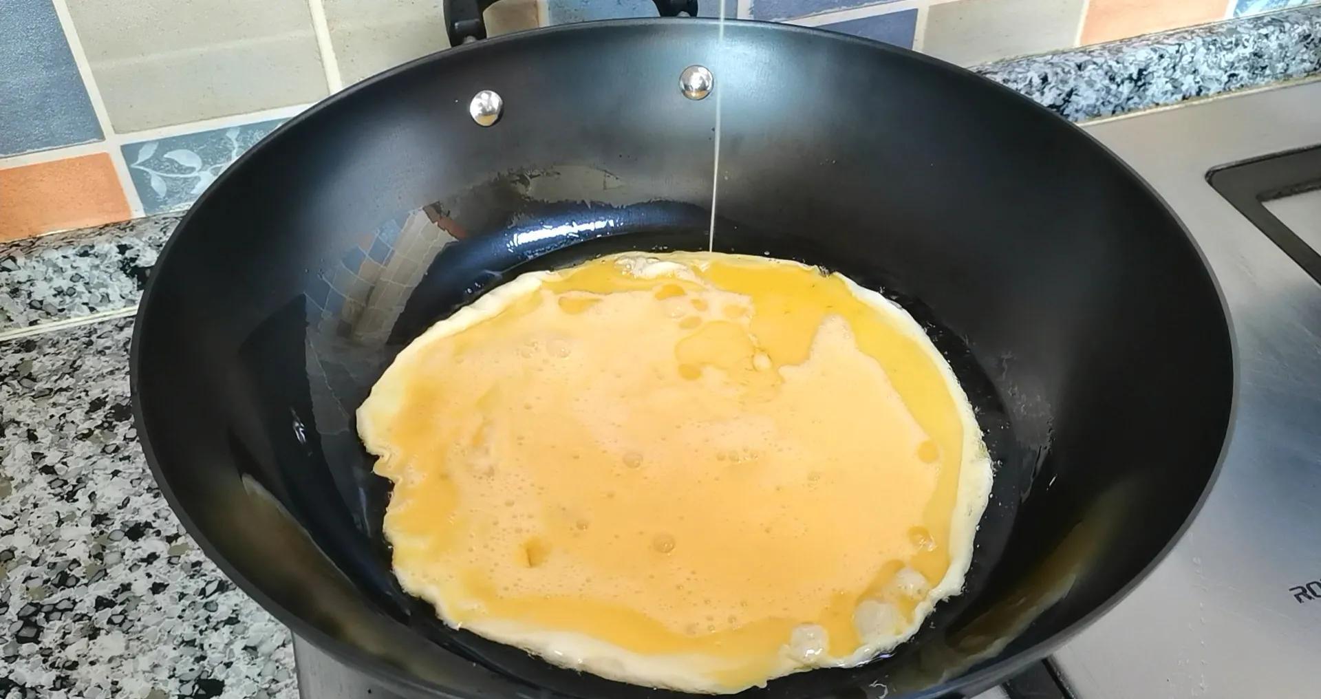 灵魂酱汁炒蛋,鲜香嫩滑,拌面下饭都好香,比肉还香,老少都爱吃