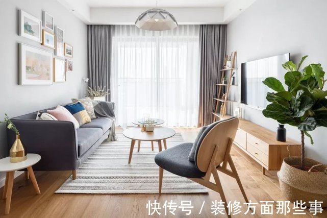 一字型|朋友来了都没地方坐?小户型沙发这样选,很实用!