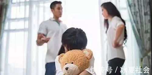 家庭地位|家长坚持三不做,孩子更出息,可惜最后一点多数家长做不到