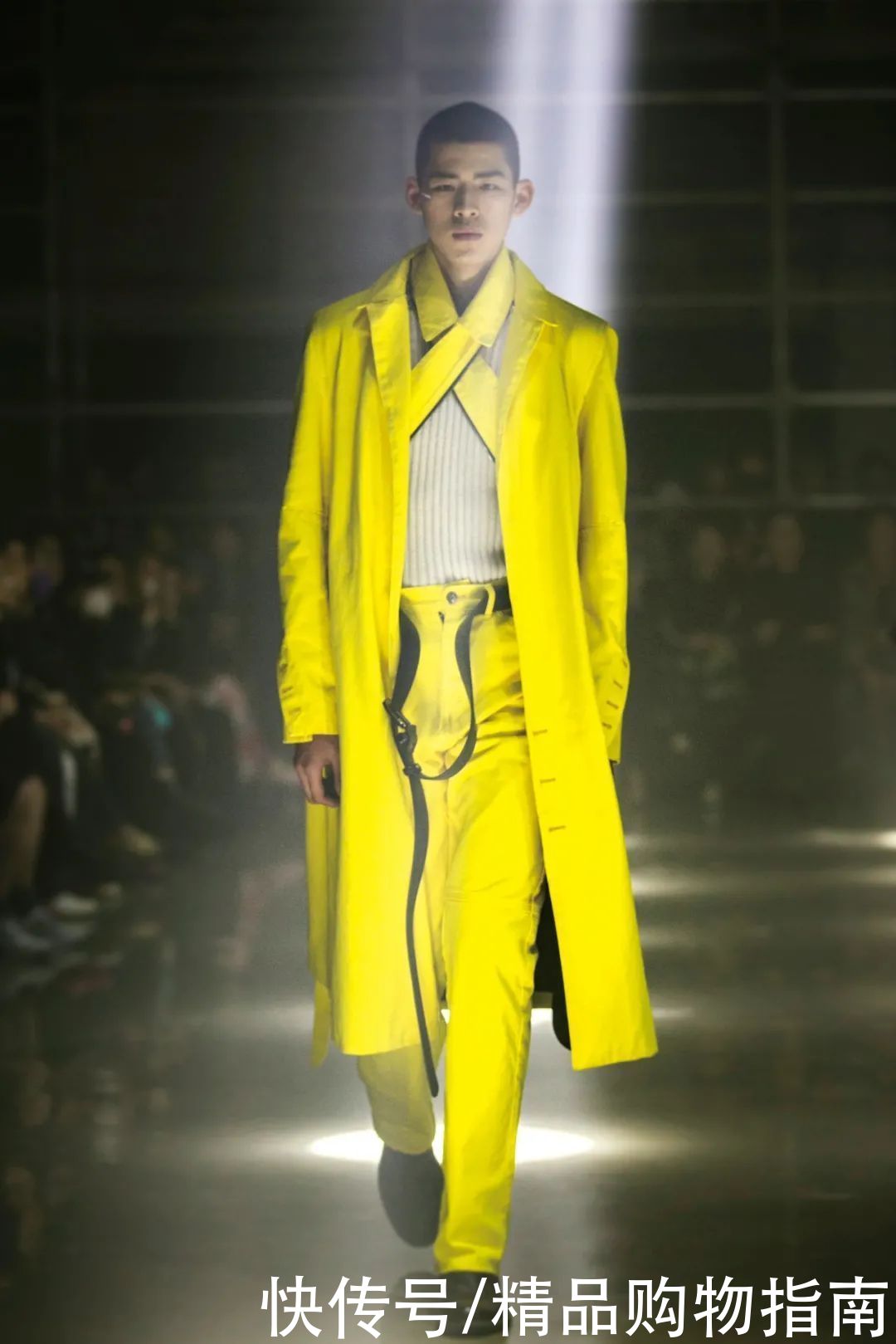 顶流们的阳谋,联手把国潮穿出圈