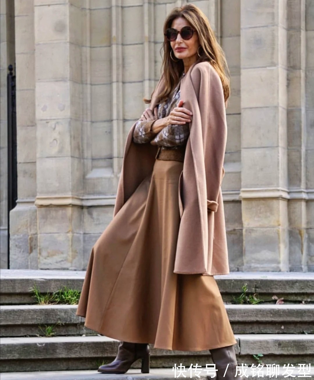 选用 这才是五十岁的女人最高级的打扮!不服老不扮嫩,时尚大气又减龄