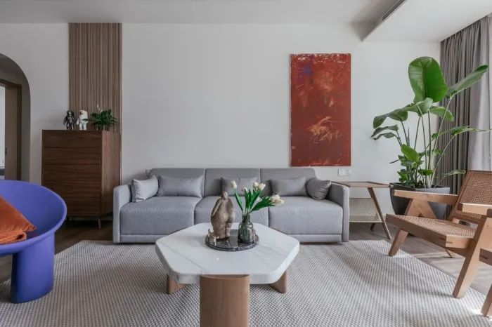 146㎡现代简约设计风格，打造南北朝向的明亮空间|黄石装修 | 过道