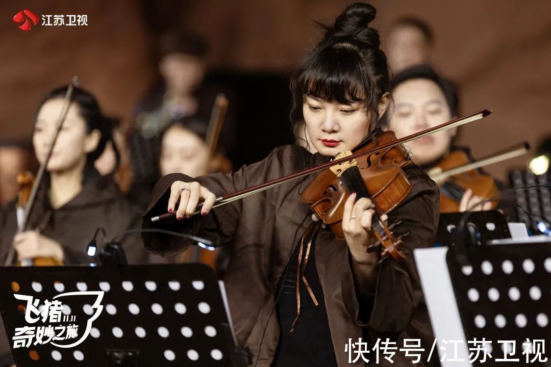 定制晚會開啟“奇妙之旅”，“荔枝超級晚”再上新