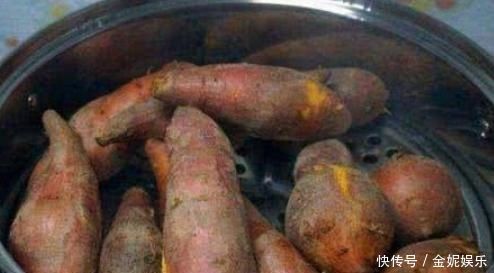 蒸红薯要不要切开蒸很多人做错,难怪蒸的红薯不好吃没营养