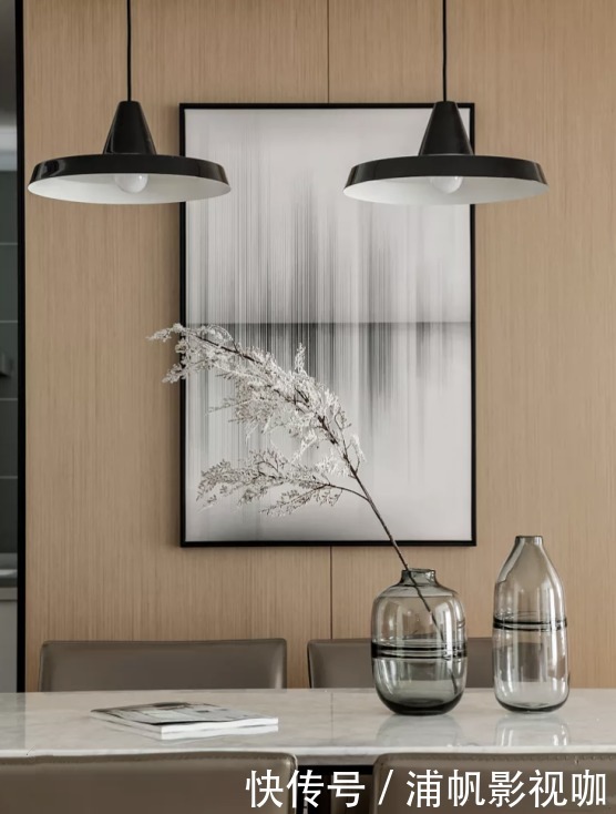 瞬间|装修时房门别装单开门了,他家这么设计,让全屋瞬间放大一倍