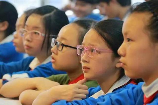 段子手|小学生“0分试卷”走红,笑哭老师,网友:小小年纪就是段子手