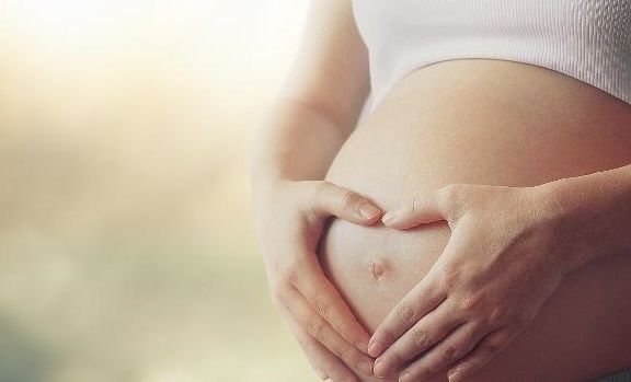 孕期|怀孕后，孕妈若在“这个月”吃核桃，可能对胎宝宝智力发育有帮助