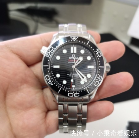 欧米茄|劳力士和欧米茄中5W左右的预算，哪些腕表可以入门