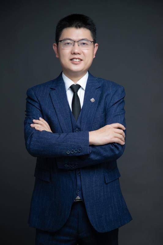中南财经政法大学|特斯拉蔚来同陷自动驾驶漩涡 专家：车企应分场景推进智能辅助驾驶商业化