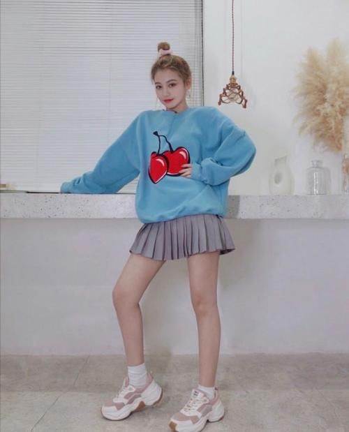 会穿的女人都爱“老爹鞋”？今年流行的这几种搭配套餐，太潮了吧