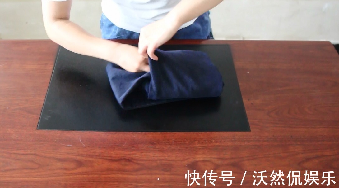 裤脚|叠牛仔裤的5种方法,简单易学还超省空间,衣柜再翻腾也不怕乱