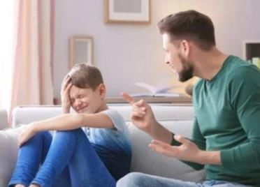 孩子犯了错，这些批评方式不可取，不仅伤自尊，还会让孩子记恨